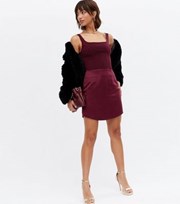 New Look Burgundy Satin Curved Hem Mini Skirt